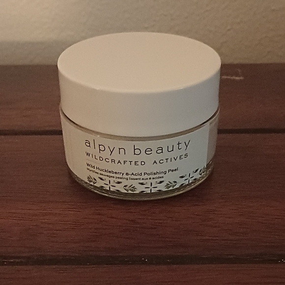Wild Huckleberry AHA Polishing Peel - White - Picture 1 of 1